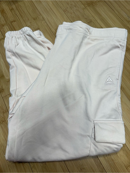 Reebok Pants - Reebok Light Pink Cargo Joggers